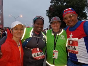 volunteering-before-race-start-thanksgiving-2016